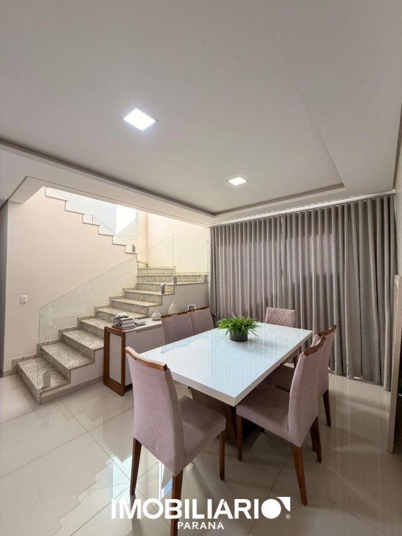 Residência para  Venda em Umuarama pela Caetano & Otávio