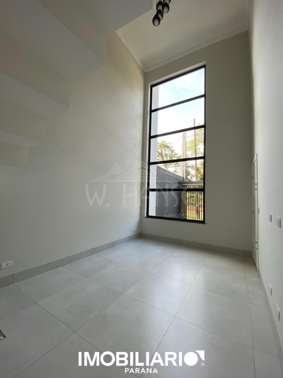 Sobrado para  Venda em Campo Mourão pela W. Hanse Imóveis