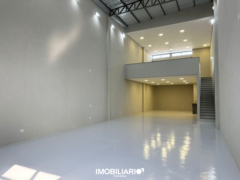 Salão Comercial para  Alugar em Umuarama pela Caetano & Otávio