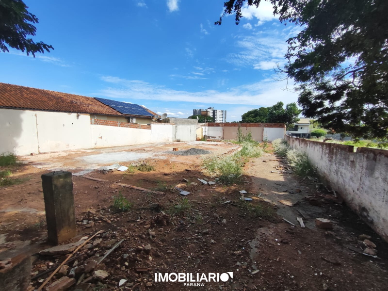 Terreno para  Venda em Umuarama pela Delta