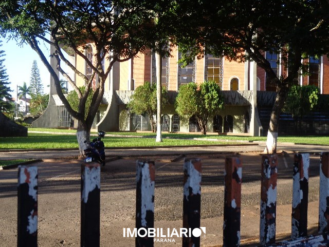 Terreno Comercial para  Venda em Umuarama pela Araujo