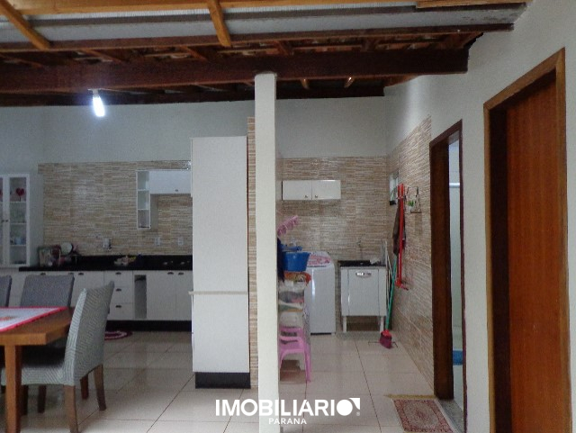 Residência para  Venda em Umuarama pela Araujo