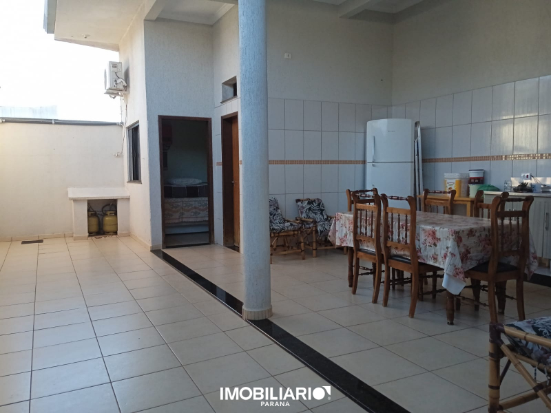 Residência para  Venda em Campo Mourão pela Nadiel Imóveis