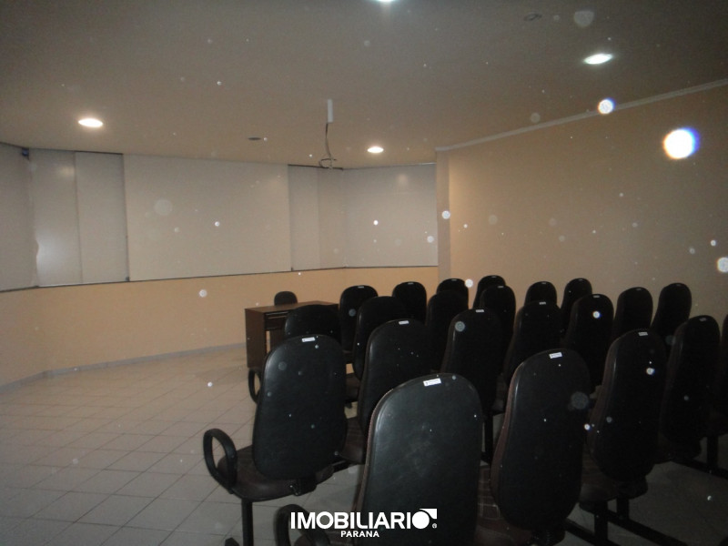 Sala Comercial para  Alugar em Umuarama pela Caetano & Otávio