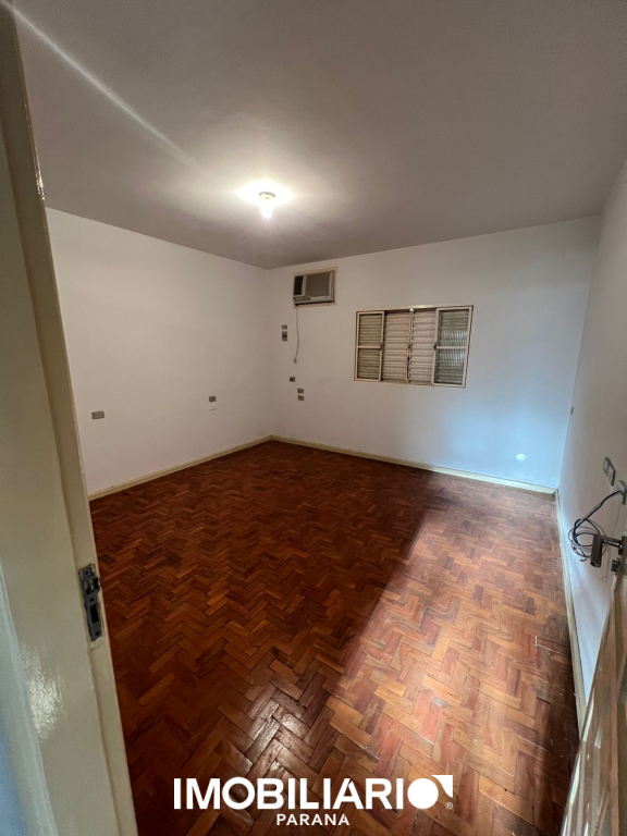 Residência para  Venda em Umuarama pela Pizzaia