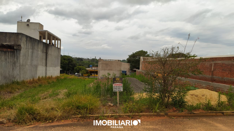 Terreno para  Venda em Umuarama pela Araujo