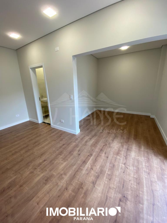 Sobrado para  Venda em Campo Mourão pela W. Hanse Imóveis