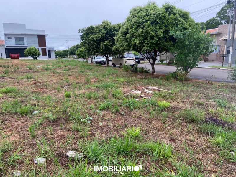 Terreno para  Venda em Umuarama pela Elisia Neves