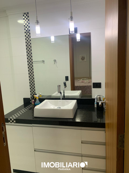 Edifício residencial Pedra Branca  - 14 andar  Sendo: 1 suite, 2 dormitórios, sala, copa, cozinha, lavanderia, banheiro social, sacada com churrasqueira, garagem.  -Obs: imóvel todo mobiliado