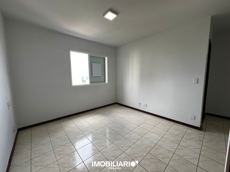 Apartamento para  Alugar em Umuarama pela Elisia Neves