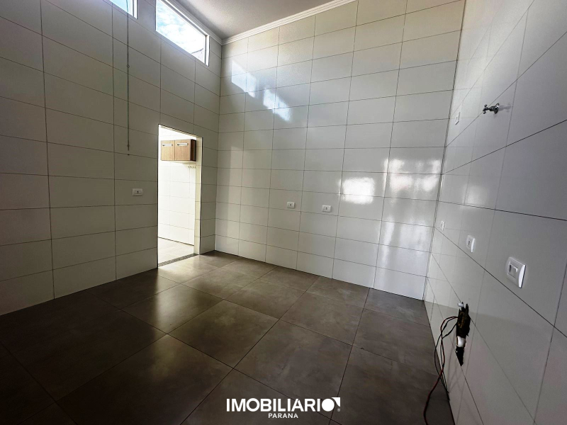 Residência para  Venda em Umuarama pela Elisia Neves