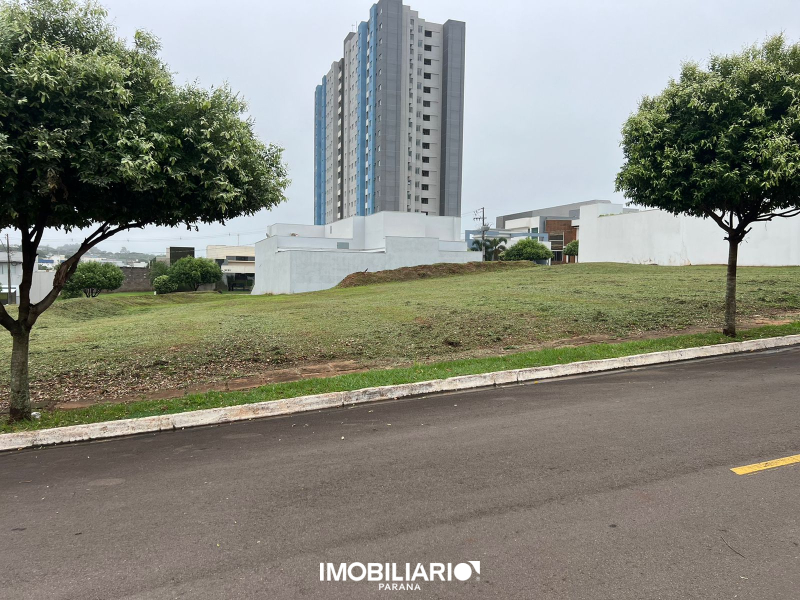 Terreno para  Venda em Umuarama pela Emerson