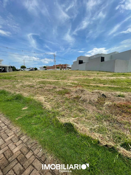 Terreno para  Venda em Umuarama pela Emerson