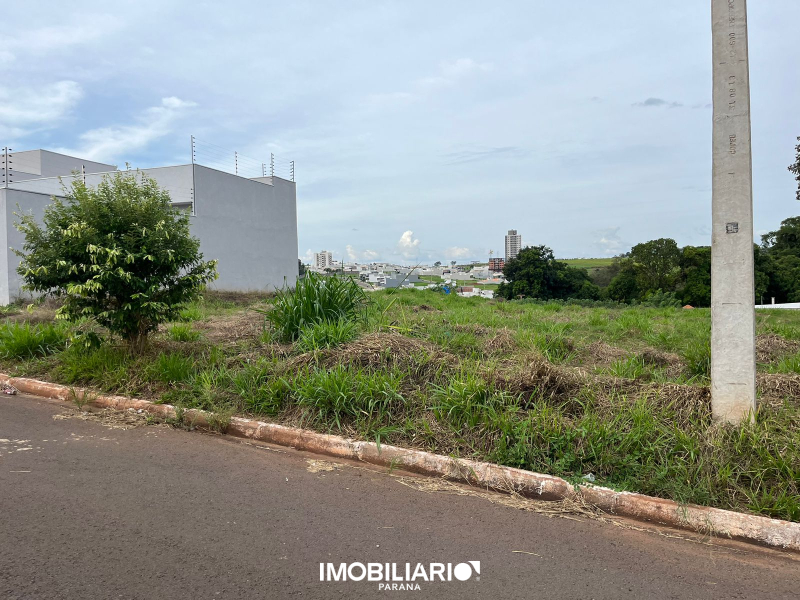 Terreno para  Venda em Umuarama pela Emerson