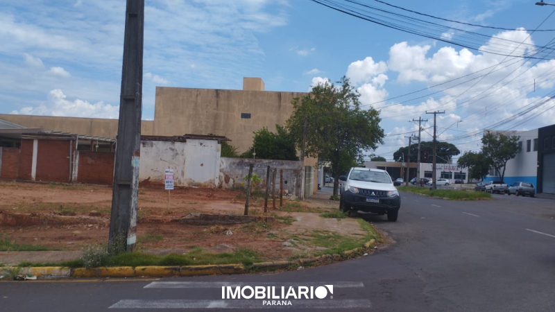 Terreno para  Venda em Umuarama pela Delta