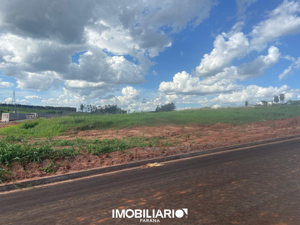 Terreno para  Venda em Umuarama pela Elisia Neves