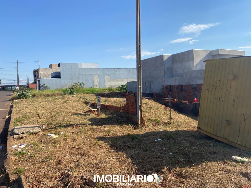 Terreno para  Venda em Umuarama pela Elisia Neves