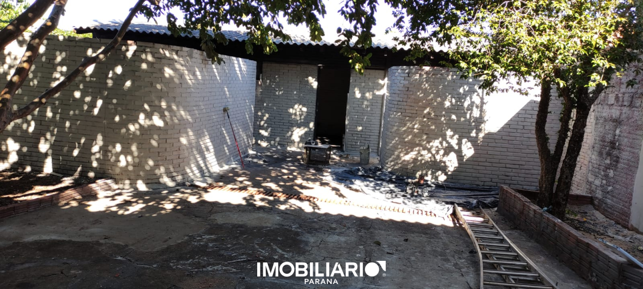 Residência para  Venda em Umuarama pela ES Corretora