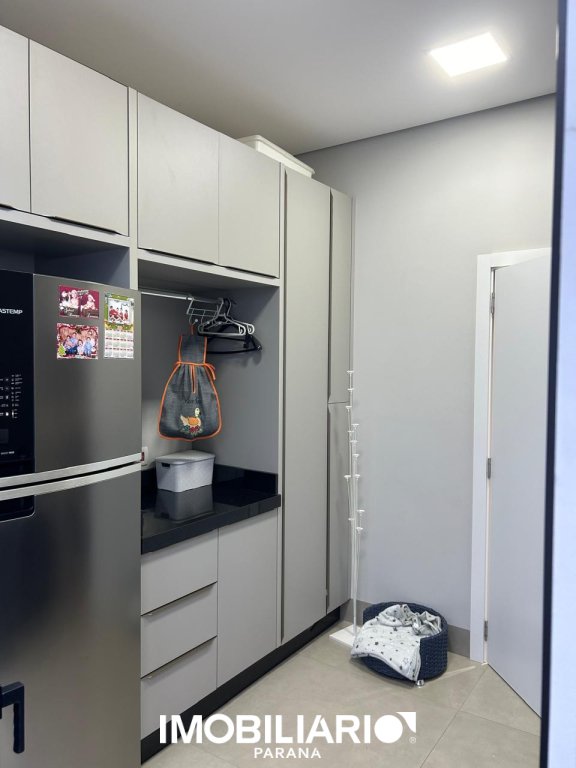 Residência condomínio residencial Mont Blanc  Sendo: Área terreno 361 m2 Área construída 261 m2 Sendo: 1 suite master, 2 suítes, sala jantar, sala tv área gourmet com churrasqueira, lavabo, piscina, garagem. Obs: imóvel todo mobiliado. Preço: 2.500.000,00