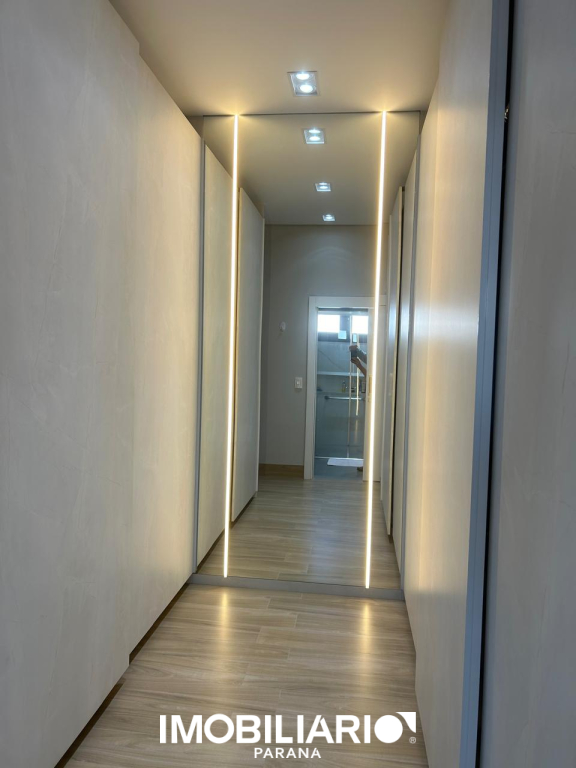 Residência condomínio residencial Mont Blanc  Sendo: Área terreno 361 m2 Área construída 261 m2 Sendo: 1 suite master, 2 suítes, sala jantar, sala tv área gourmet com churrasqueira, lavabo, piscina, garagem. Obs: imóvel todo mobiliado. Preço: 2.500.000,00