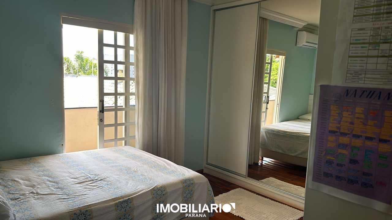 Sobrado para  Venda em Umuarama pela Pizzaia