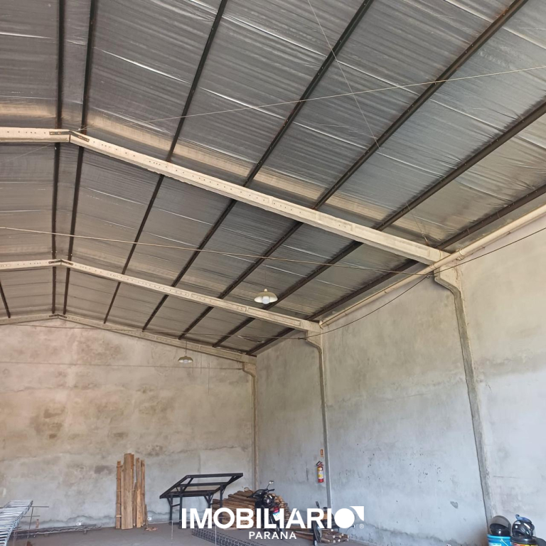 Salão Comercial para  Venda em Umuarama pela Ilha Bella