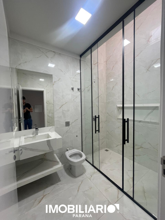 Residência para  Venda em Umuarama pela Ilha Bella