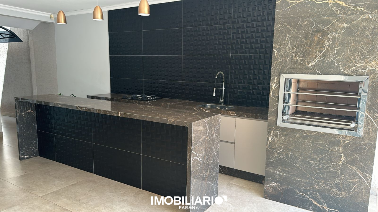 Sobrado para  Venda em Umuarama pela Pizzaia