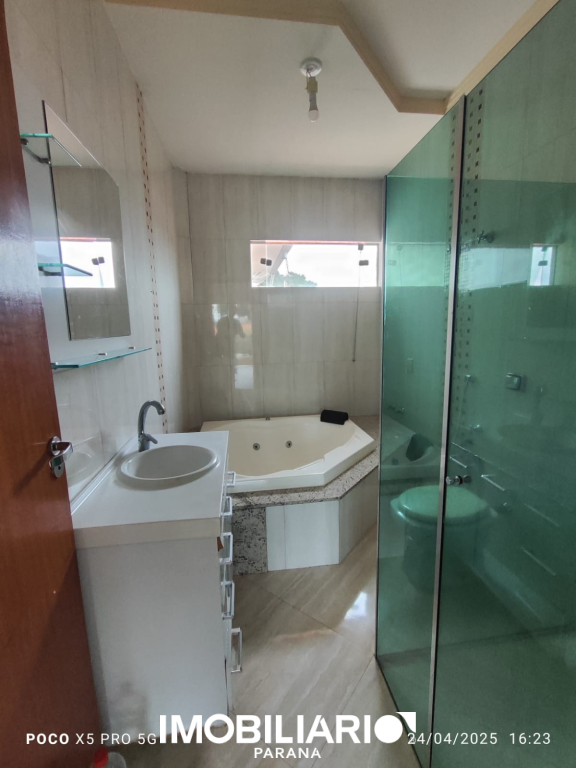 Residência para  Venda em Umuarama pela Delta