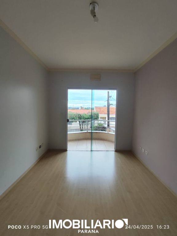 Residência para  Venda em Umuarama pela Delta