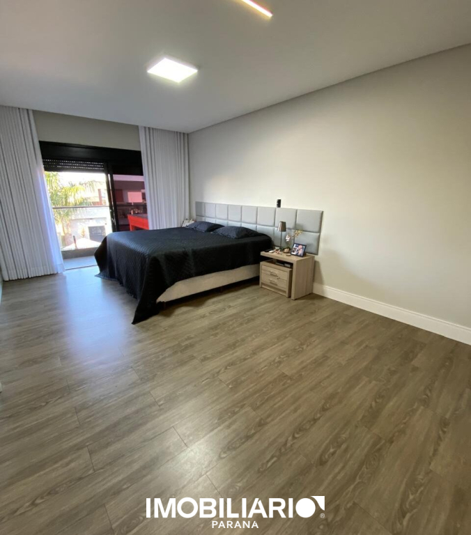 Sobrado para  Venda em Campo Mourão pela W. Hanse Imóveis