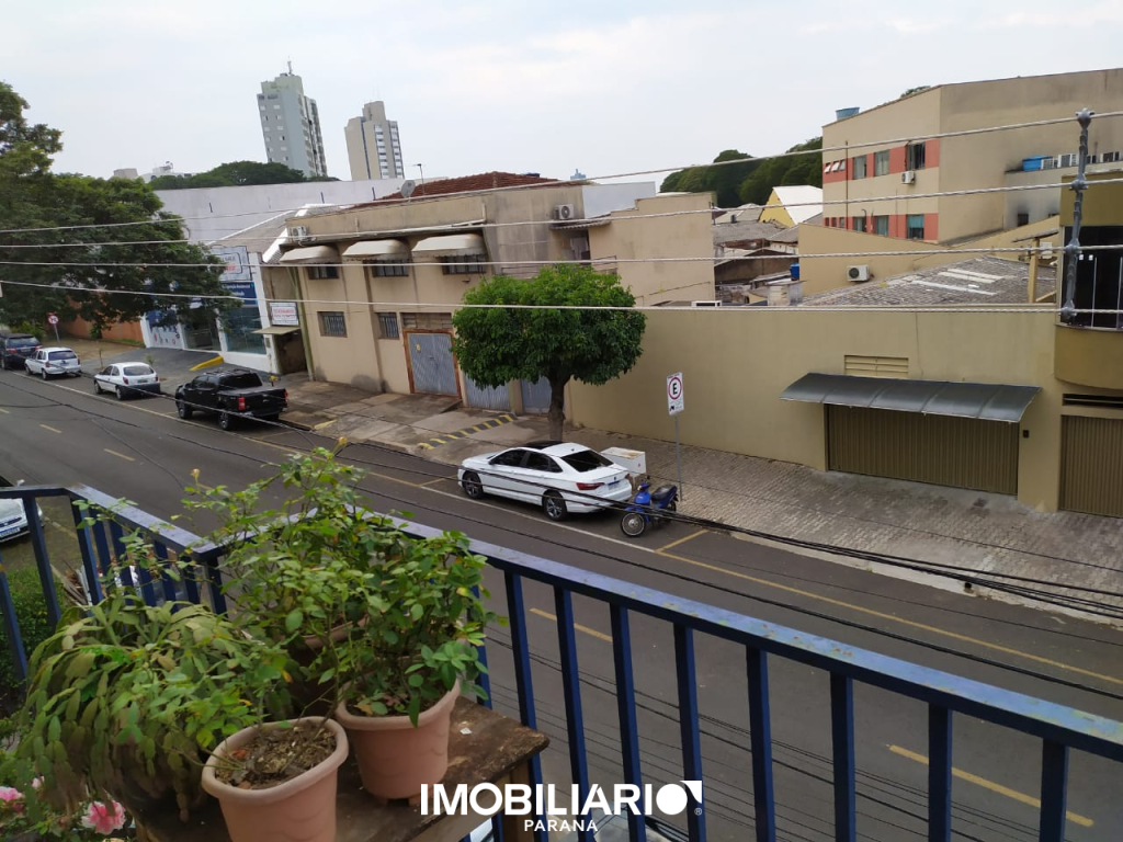 Salão Comercial para  Venda em Umuarama pela Pizzaia