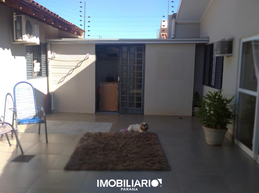 Residência para  Venda em Umuarama pela Bom Imóveis