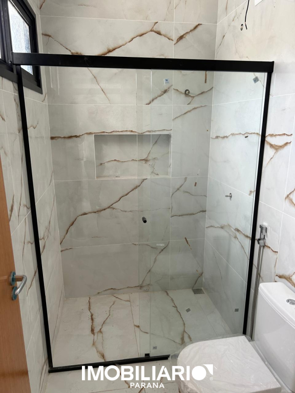 Residência para  Venda em Umuarama pela Bom Imóveis