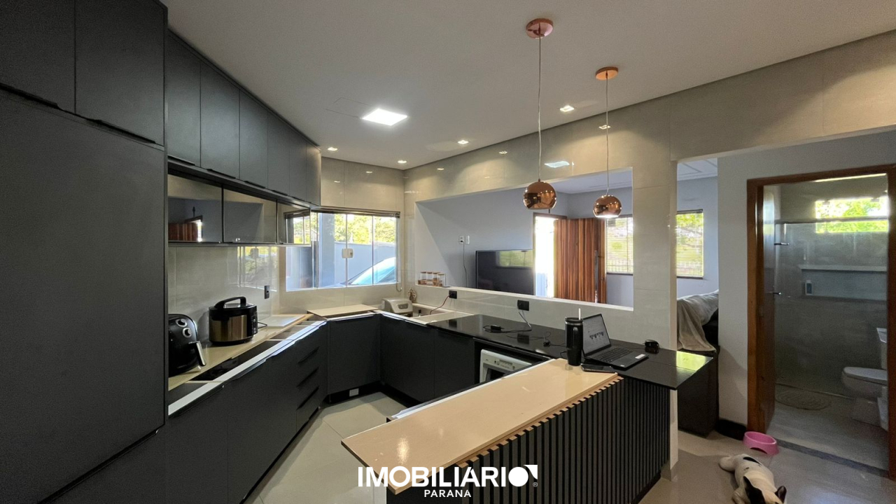 Residência para  Venda em Umuarama pela Ilha Bella