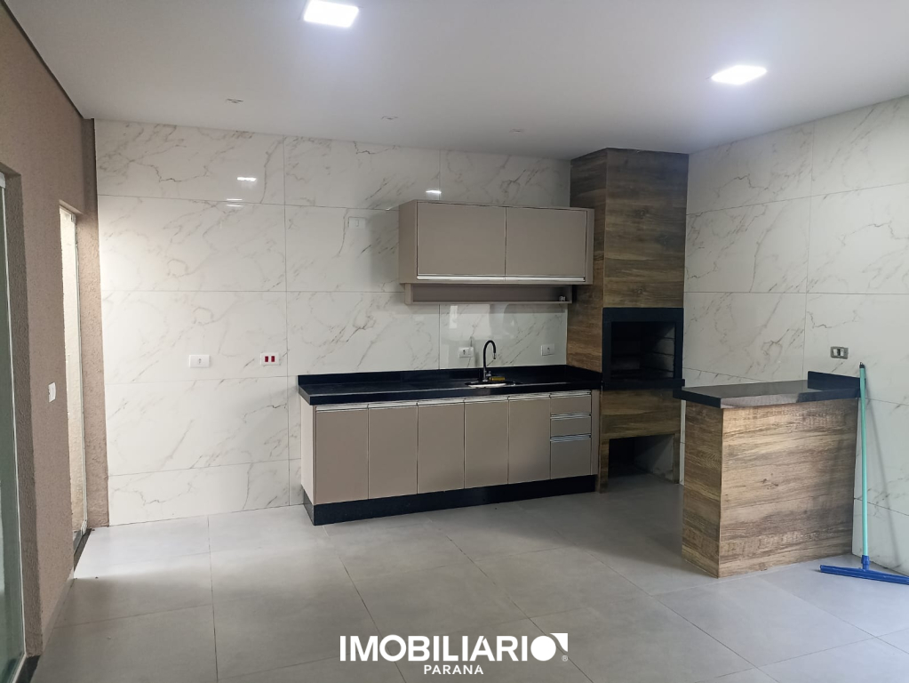 Residência para  Venda em Umuarama pela Bom Imóveis