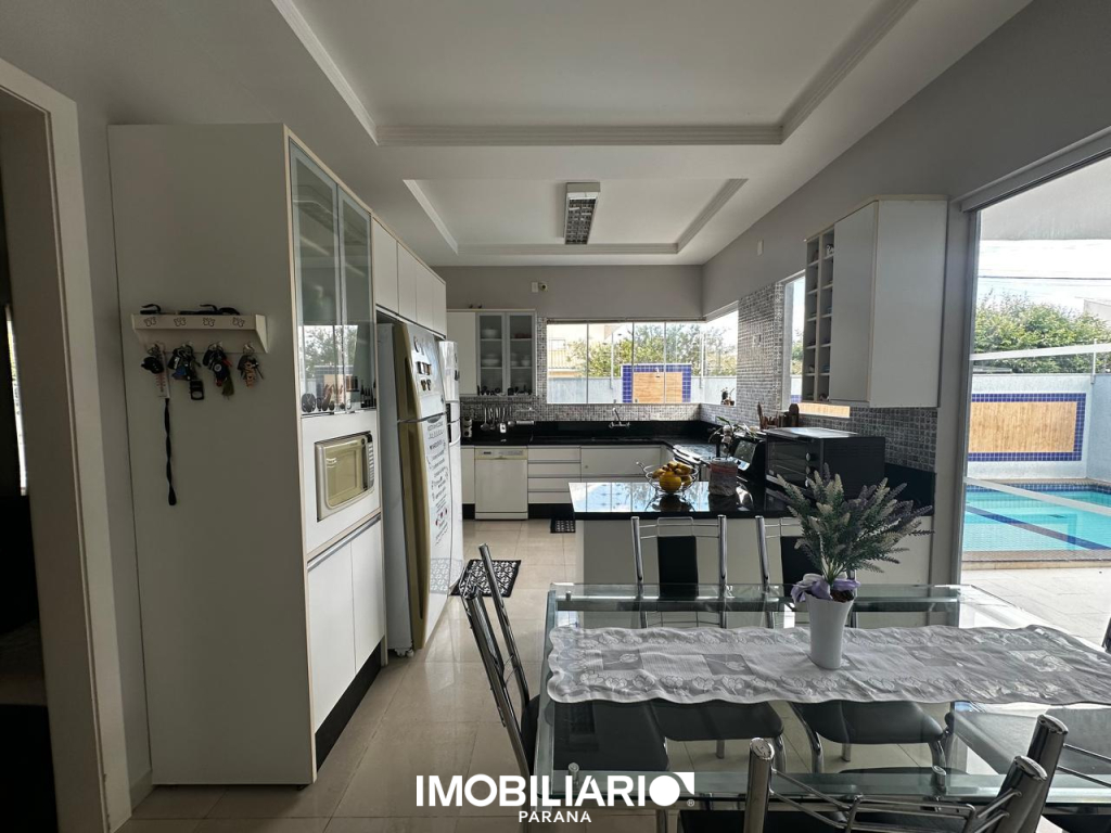 Residência para  Venda em Umuarama pela Pizzaia