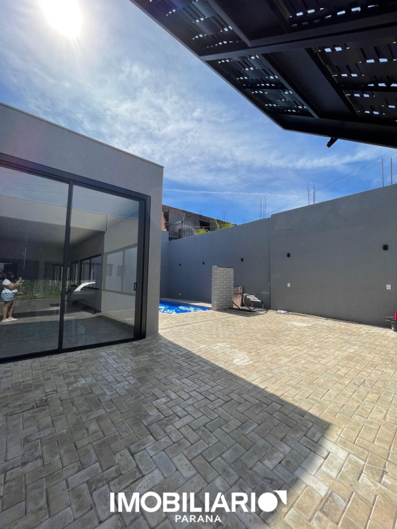 Residência para  Venda em Umuarama pela Elisia Neves