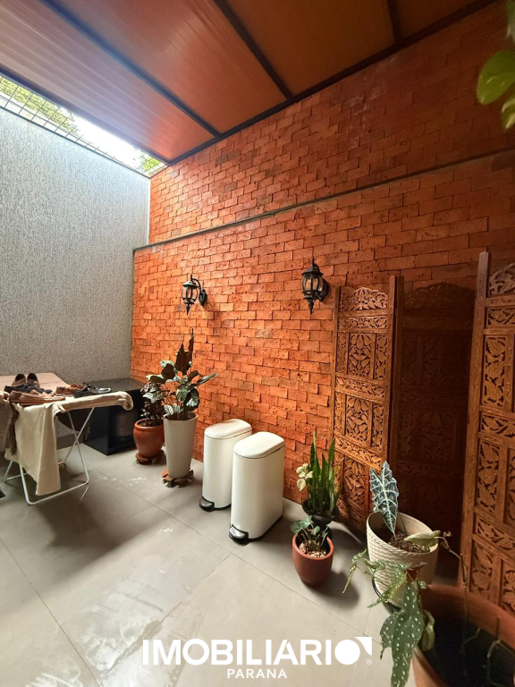 Residência para  Venda em Umuarama pela Marcos Rogério corretor de imóveis