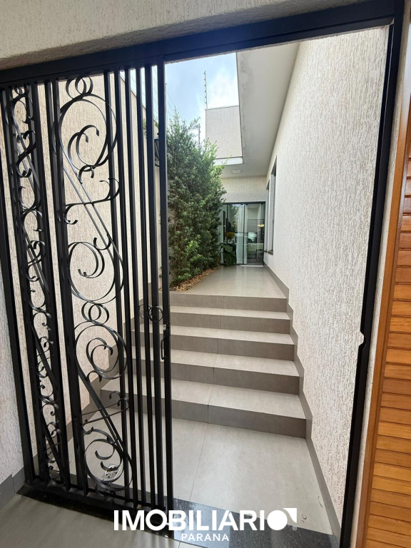 Residência para  Venda em Umuarama pela Marcos Rogério corretor de imóveis