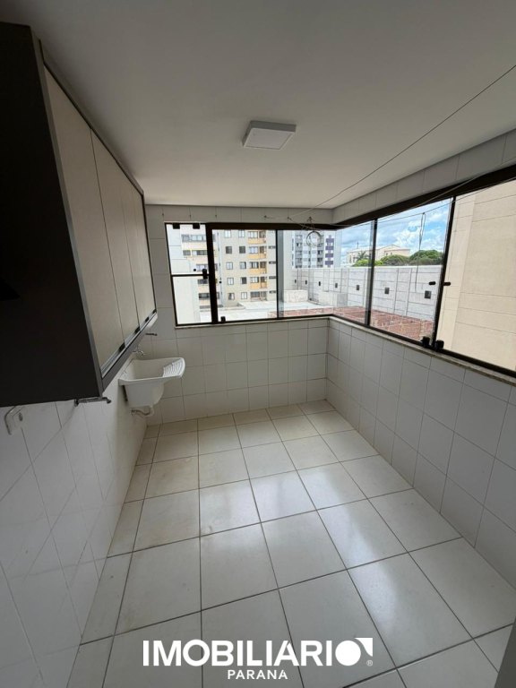 Apartamento para  Venda em Umuarama pela Emerson
