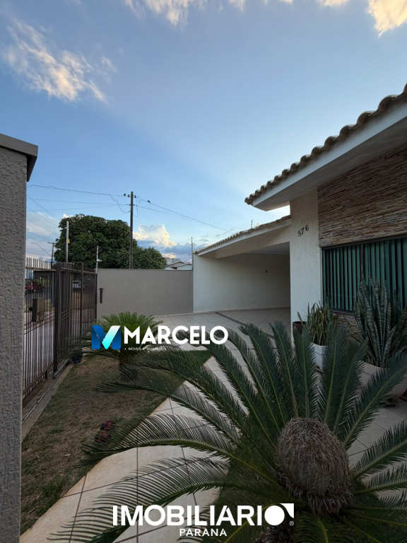 Residência para  Venda em Umuarama pela Marcelo