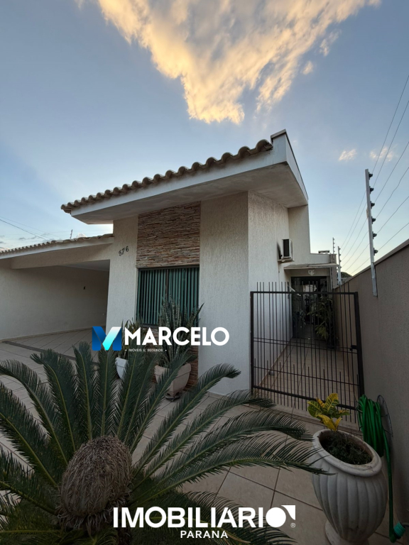 Residência para  Venda em Umuarama pela Marcelo