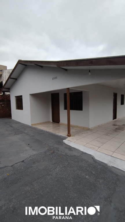 Residência para  Alugar em Umuarama pela Bom Imóveis