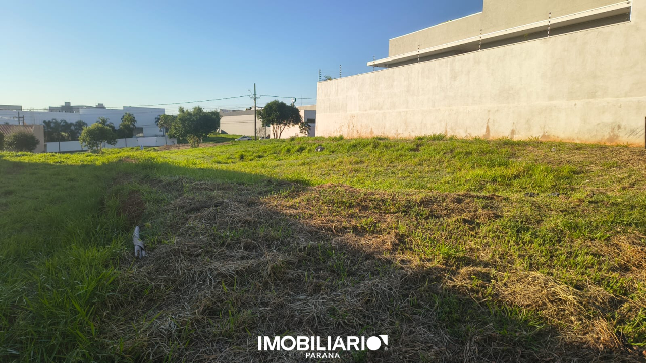 Terreno para  Venda em Umuarama pela Pizzaia