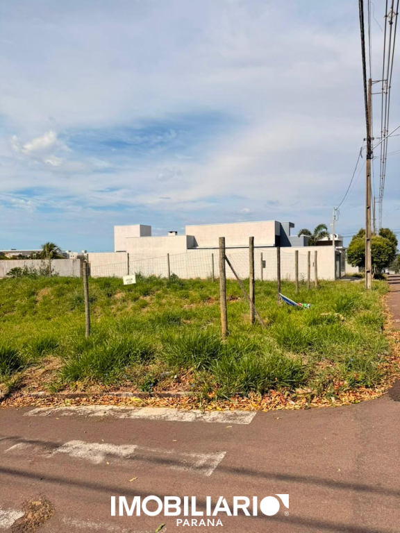 Terreno para  Venda em Umuarama pela Emerson