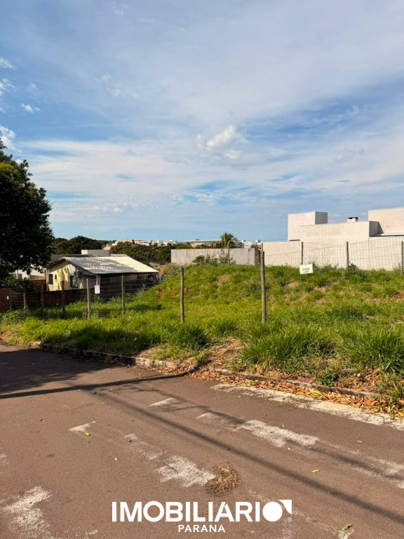 Terreno para  Venda em Umuarama pela Emerson