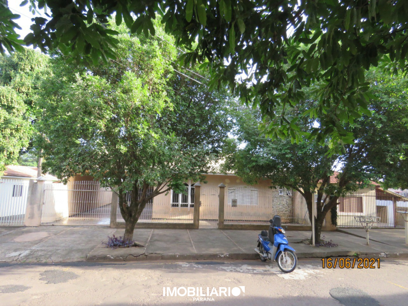 Venda Residência - Zona V