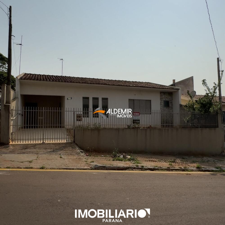 Venda Residência - Próxima ao Colégio Global