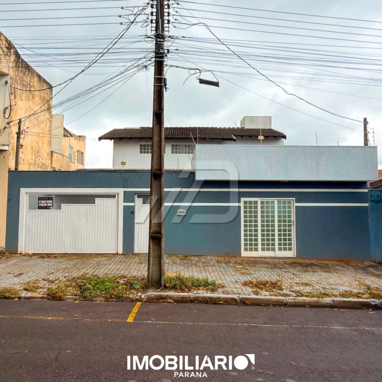 Venda Sobrado - SOBRADO COM SALA COMERCIAL